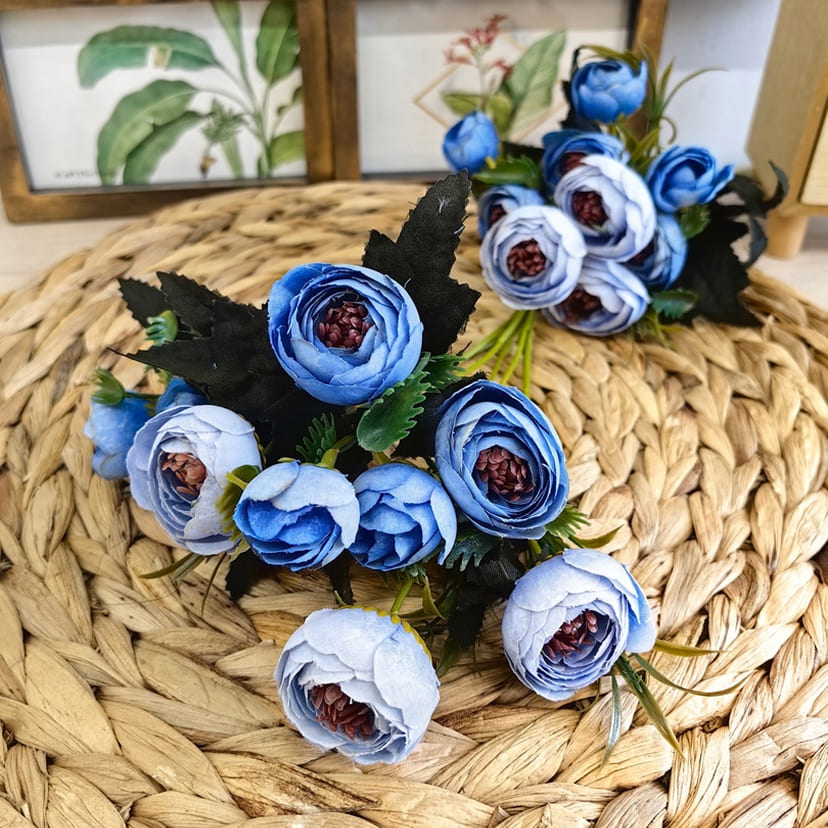 Искусственные цветы в Уфе | Цветы искусственные «Камелии», голубые, букет